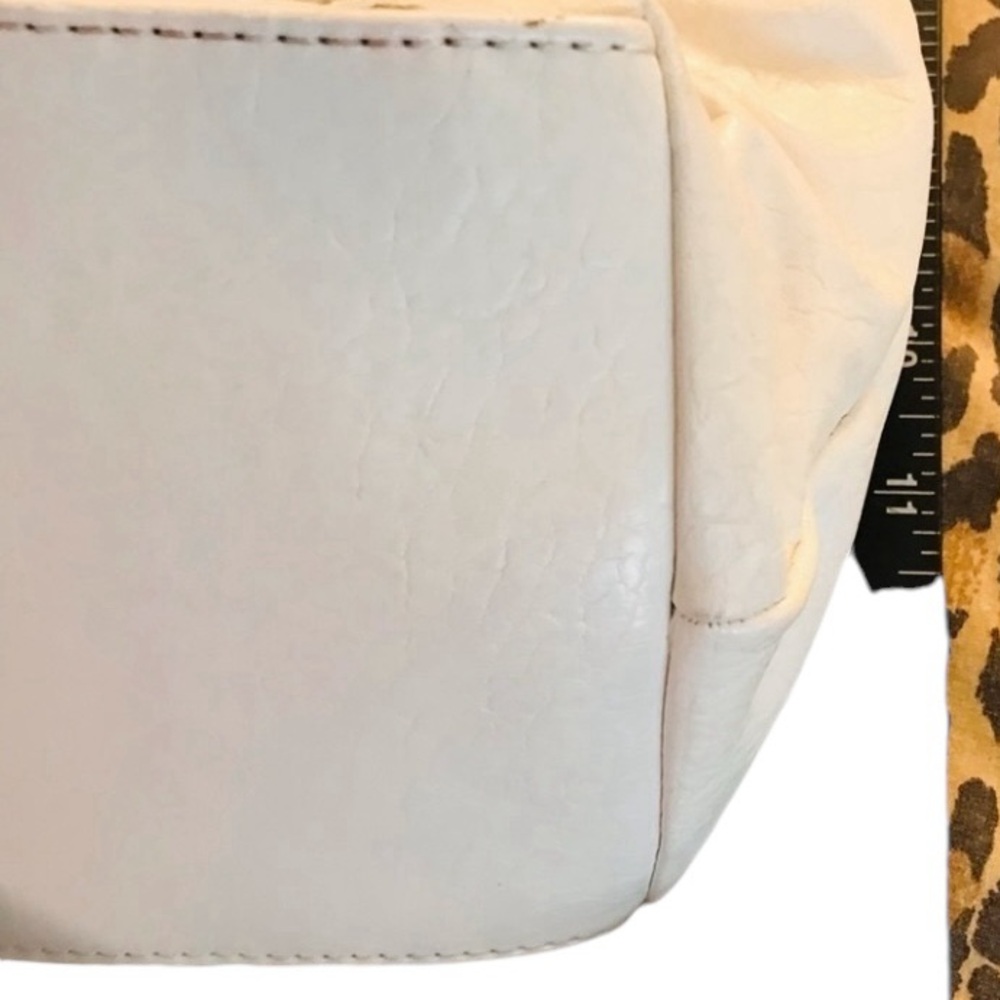 Nicole Lee made in USA white bag with large silver studs great summer  bag - Picture 7 of 16